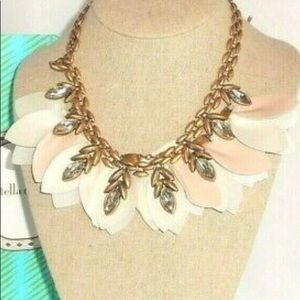 Stella & Dot Birdie necklace New